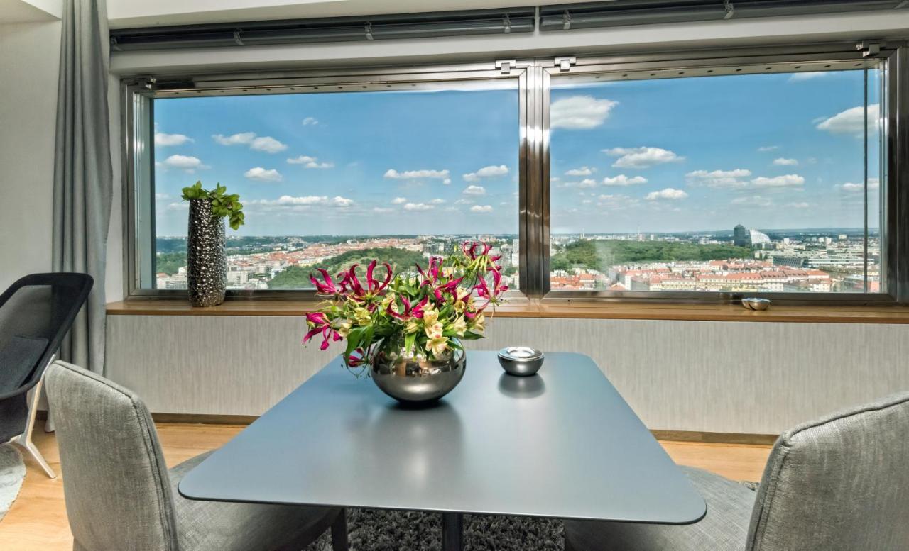 One Room Hotel Prag Exterior foto