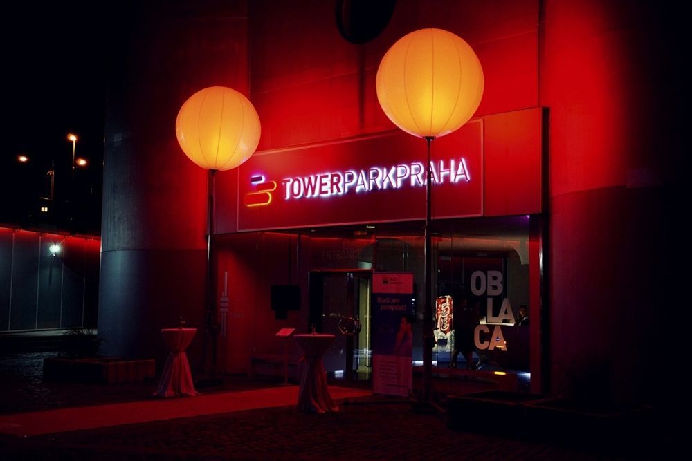 One Room Hotel Prag Exterior foto